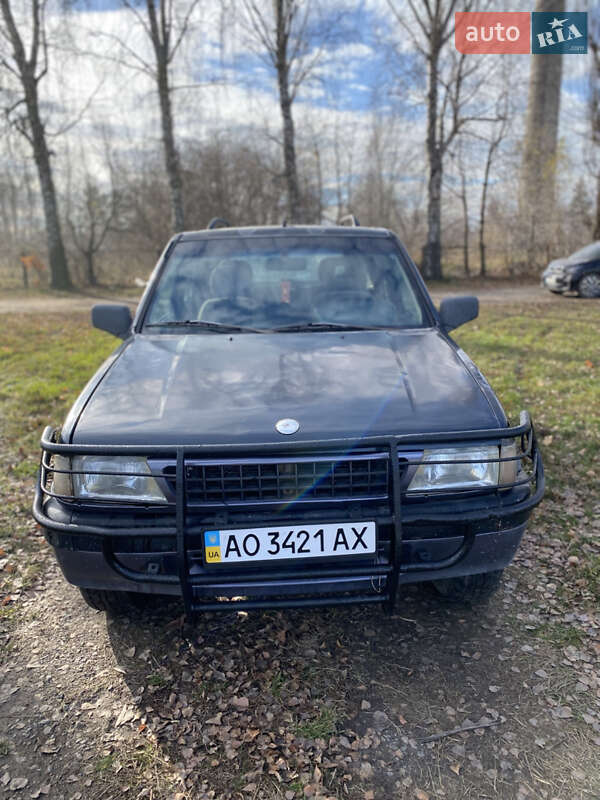 Позашляховик / Кросовер Opel Frontera 1992 в Умані