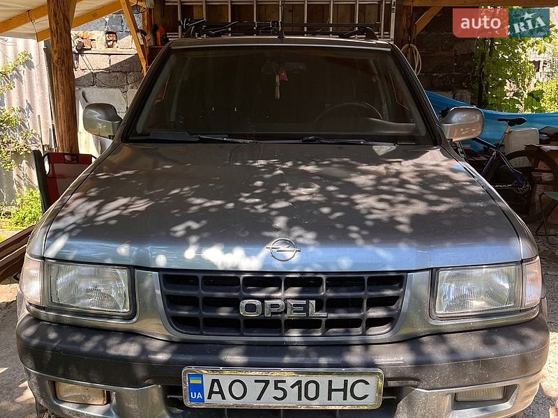 Opel Frontera 2000
