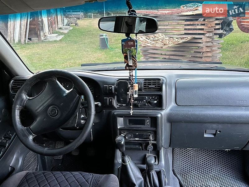 Позашляховик / Кросовер Opel Frontera 2001 в Івано-Франківську