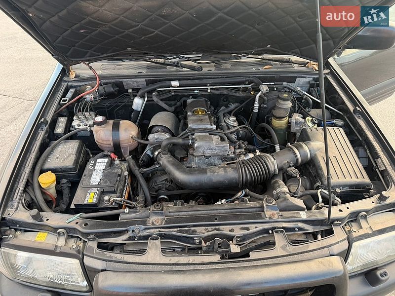 Внедорожник / Кроссовер Opel Frontera 2000 в Харькове