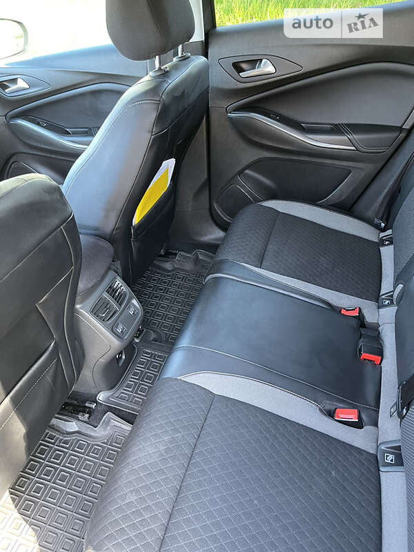 Внедорожник / Кроссовер Opel Grandland X 2019 в Вишневом