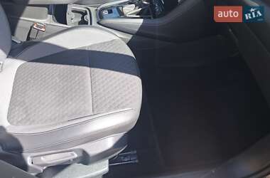 Позашляховик / Кросовер Opel Grandland X 2019 в 