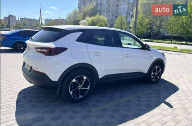 Позашляховик / Кросовер Opel Grandland X 2019 в 