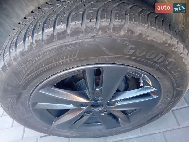 Внедорожник / Кроссовер Opel Grandland X 2019 в Киеве