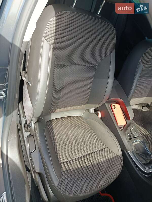 Универсал Opel Insignia Country Tourer 2015 в Голобах