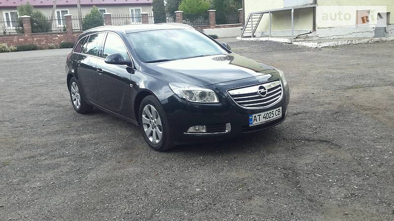 Универсал Opel Insignia 2013 в Ивано-Франковске