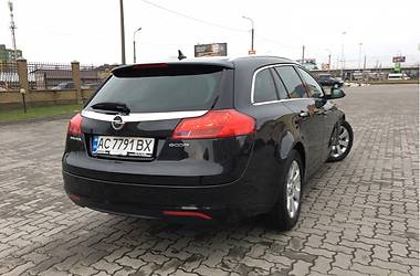 Универсал Opel Insignia 2012 в Луцке