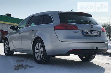 Универсал Opel Insignia 2013 в Ровно