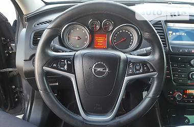 Универсал Opel Insignia 2011 в Ровно