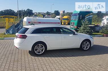 Универсал Opel Insignia 2015 в Черновцах