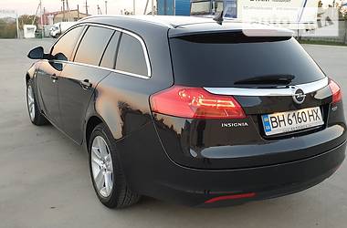 Универсал Opel Insignia 2013 в Одессе