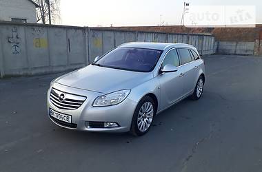 Универсал Opel Insignia 2011 в Рокитном