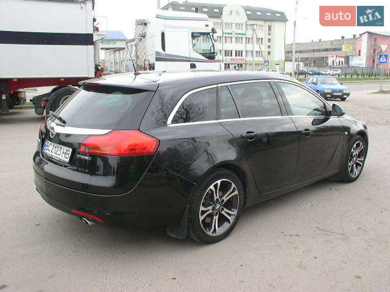 Універсал Opel Insignia 2013 в Львові