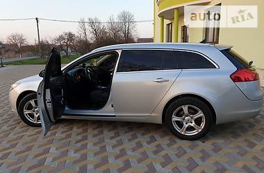 Універсал Opel Insignia 2012 в Івано-Франківську