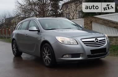 Универсал Opel Insignia 2010 в Калуше