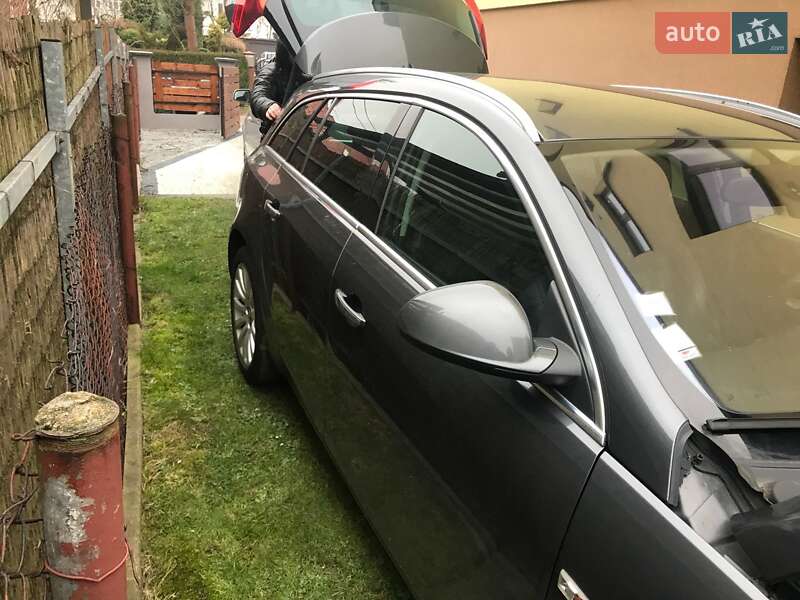 Універсал Opel Insignia 2011 в Львові