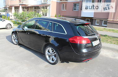 Універсал Opel Insignia 2010 в 