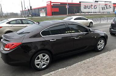 Седан Opel Insignia 2010 в Виннице