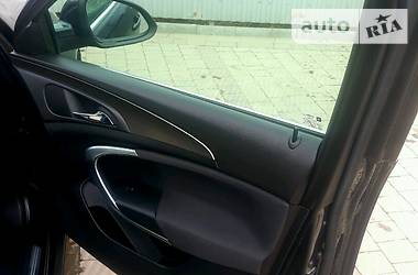 Хетчбек Opel Insignia 2012 в 
