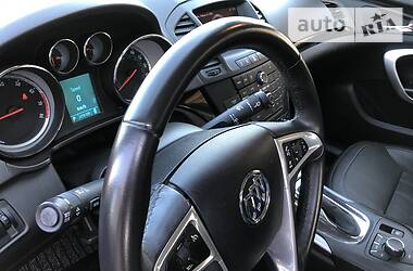 Седан Opel Insignia 2010 в 