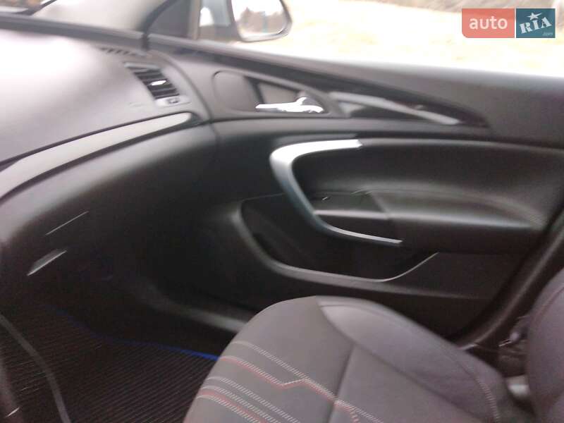 Універсал Opel Insignia 2012 в Івано-Франківську