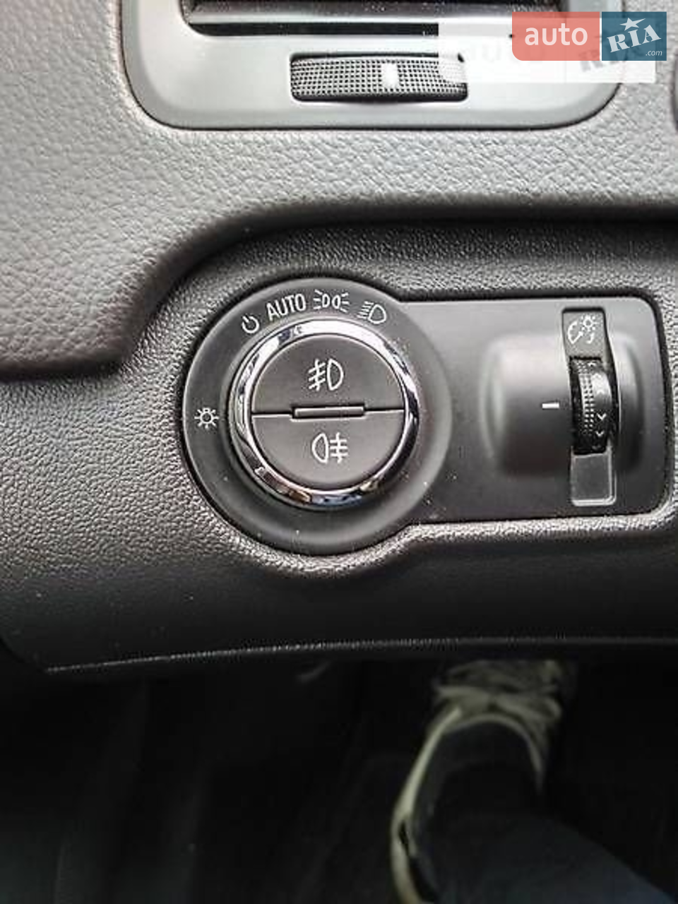 2012 Opel Insignia - мініатюра 18