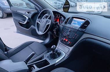 Універсал Opel Insignia 2011 в 
