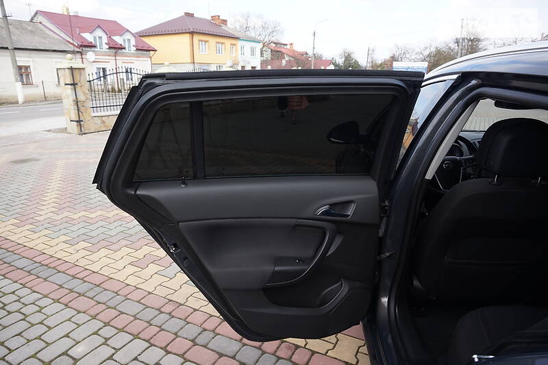 Універсал Opel Insignia 2013 в Самборі