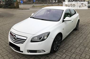 Седан Opel Insignia 2010 в 