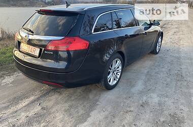 Універсал Opel Insignia 2010 в 