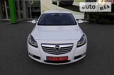 Седан Opel Insignia 2010 в 