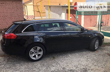 Універсал Opel Insignia 2012 в 