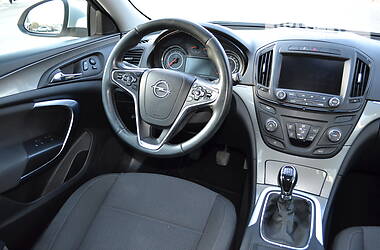 Універсал Opel Insignia 2014 в Запоріжжі