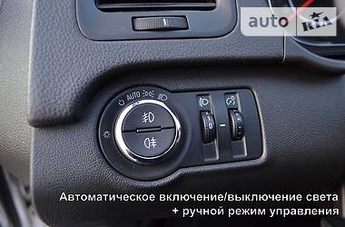 Універсал Opel Insignia 2014 в Запоріжжі