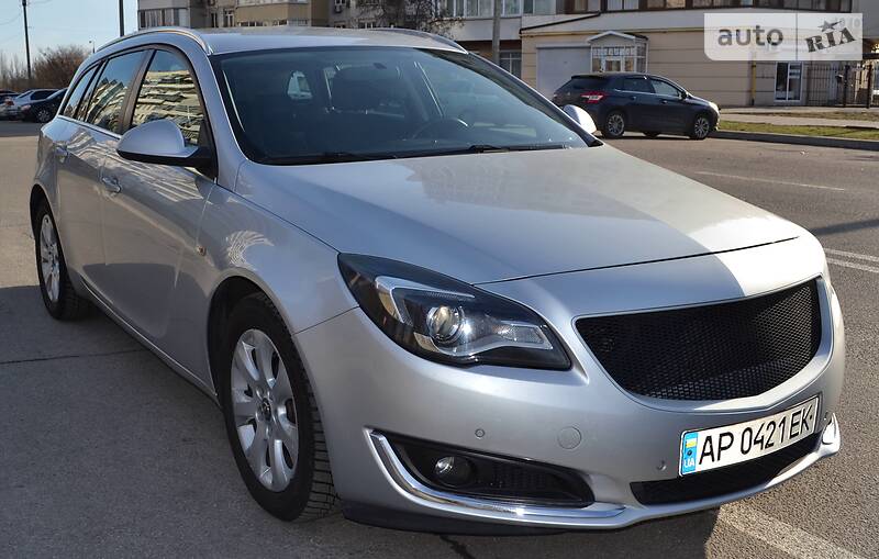 Універсал Opel Insignia 2014 в Запоріжжі