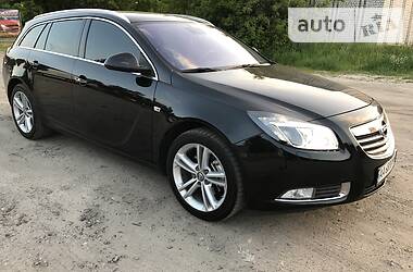 Универсал Opel Insignia 2010 в Киеве