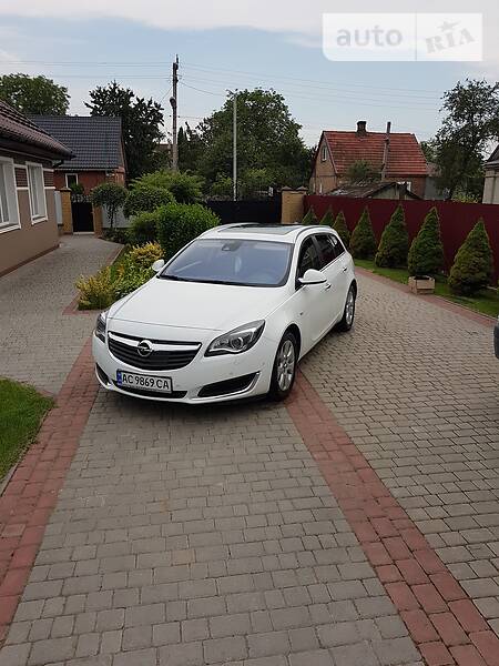 Универсал Opel Insignia 2014 в Нововолынске