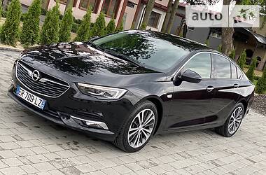 Седан Opel Insignia 2017 в 