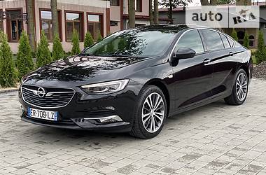 Седан Opel Insignia 2017 в 