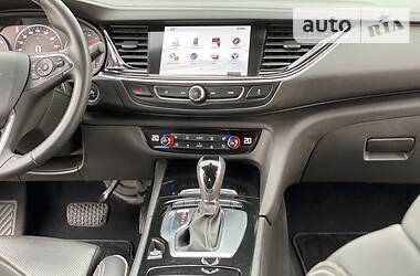 Седан Opel Insignia 2017 в 