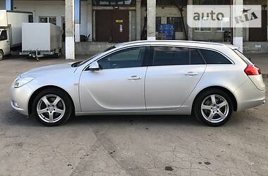 Универсал Opel Insignia 2010 в Луцке