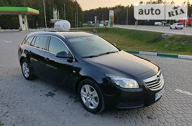 Универсал Opel Insignia 2011 в Бродах