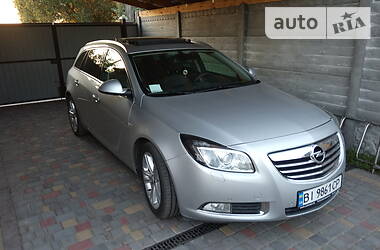 Универсал Opel Insignia 2013 в Глобине