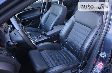 Універсал Opel Insignia 2010 в 