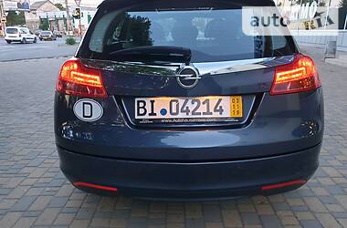 Універсал Opel Insignia 2010 в 