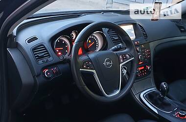 Універсал Opel Insignia 2010 в 