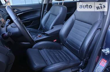 Універсал Opel Insignia 2010 в 