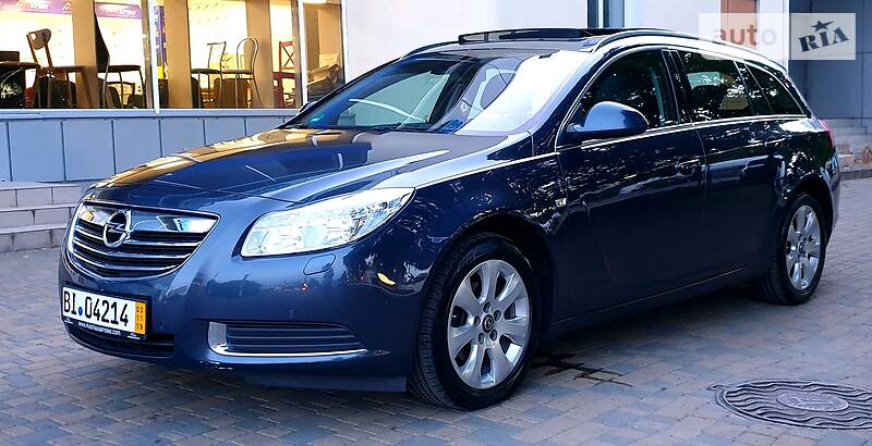 Універсал Opel Insignia 2010 в 
