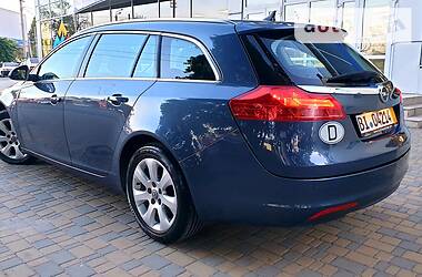 Універсал Opel Insignia 2010 в 