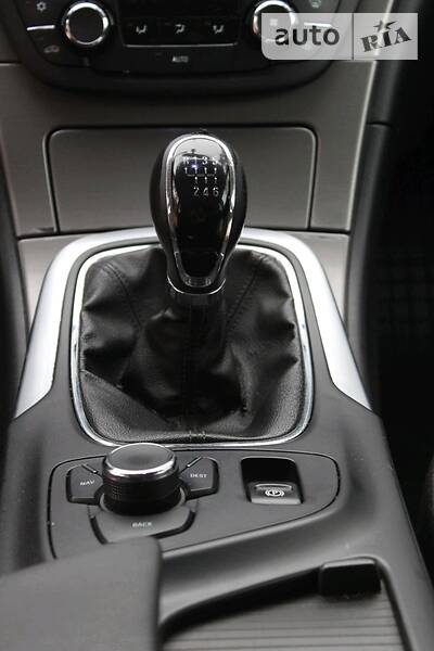 Універсал Opel Insignia 2009 в Києві